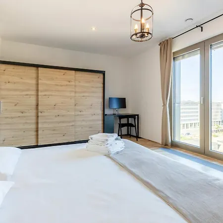 Bright 2Br Flat With Balcony & Comfort Appartement Sanem